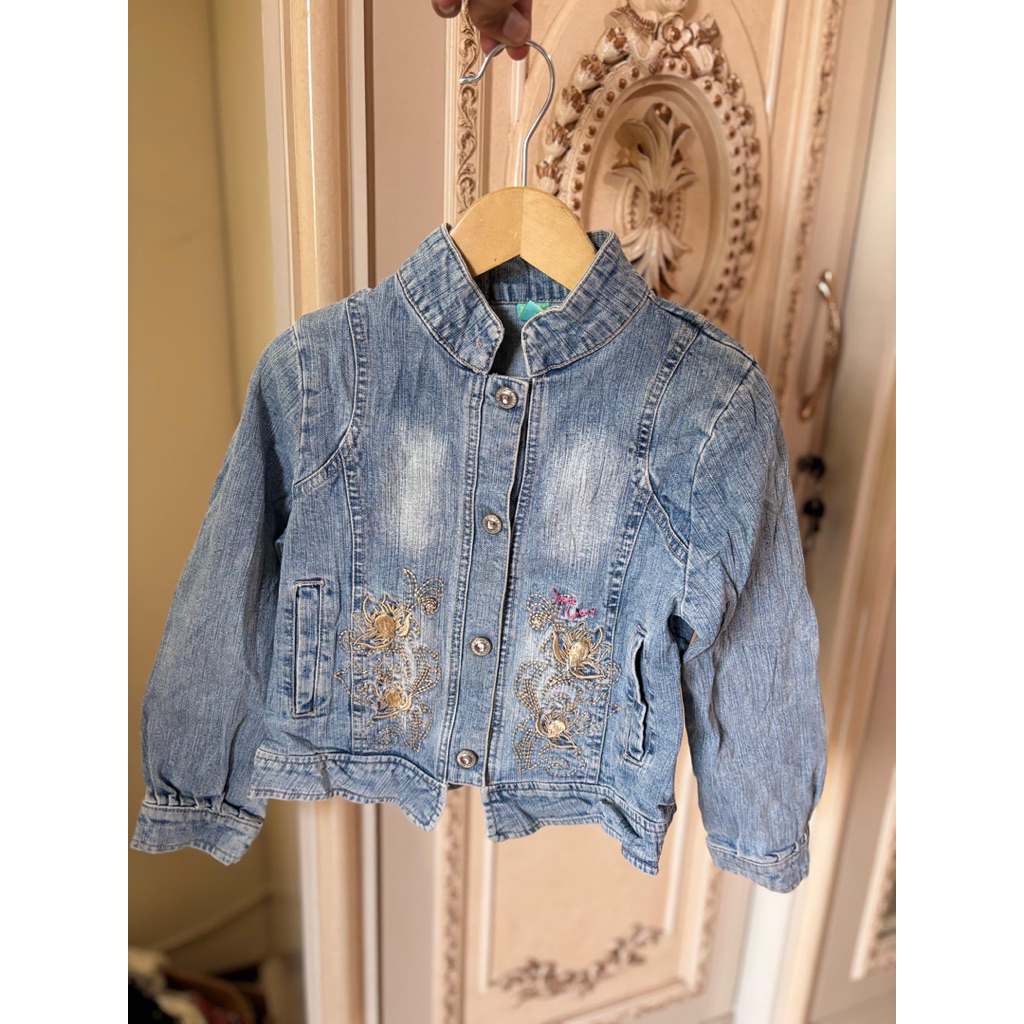jaket denim anak perempuan keren.jaket denim anak perempuan cantik. jaket jeans anak perempuan