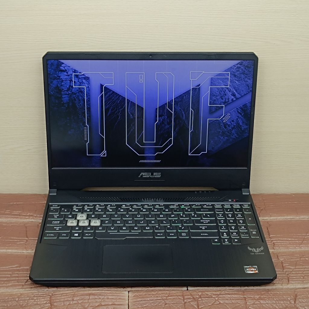 Laptop ASUS TUF GAMING FX505DY AMD RYZEN 5-3550H RAM 8GB SSD 256GB RX 560X RGB