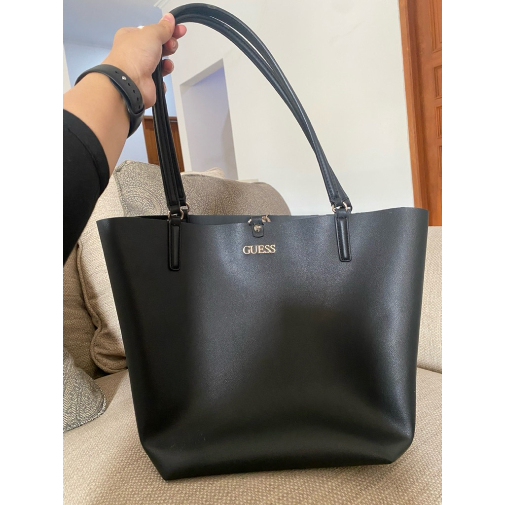 Tas guess original store