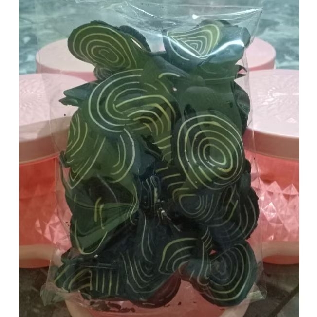 

Keripik Kuping Gajah, Kripik tradisional, cemilan enak. Kemasan 100 gram (5 ribu) dan 200 gram (10 ribu)