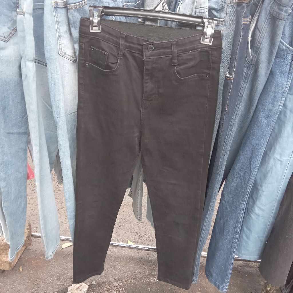 celana jeans skinny wanita celana jeans skinny wanita *