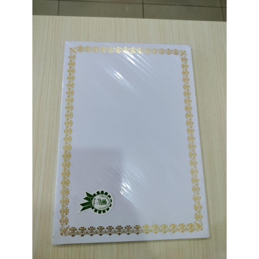 

Kertas Sertifikat A4 Bamboo Emas ( 1 Pak isi 20 lbr)