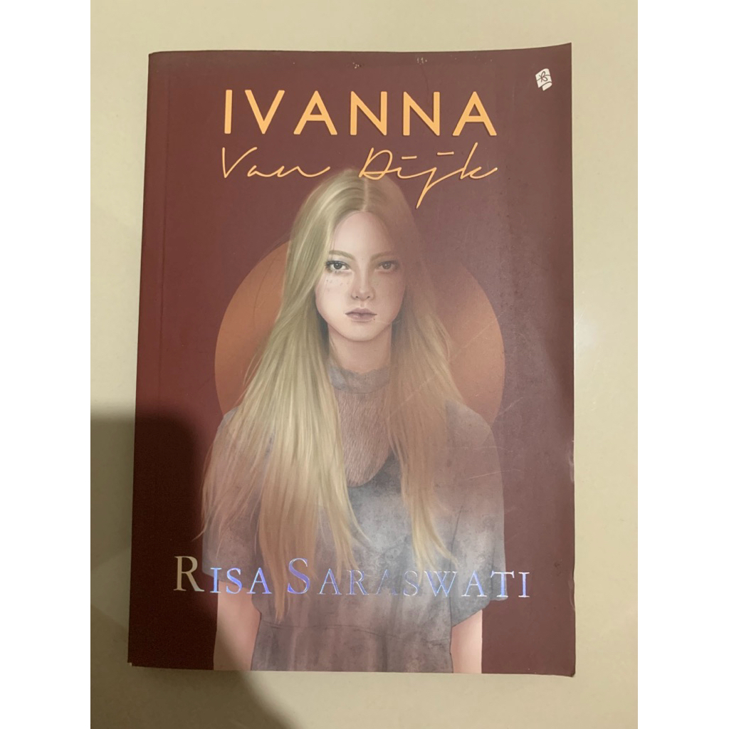 preloved original novel Ivanna by Risa Saraswati