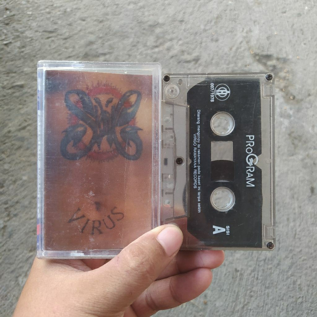 Kaset Pita Slank - Virus
