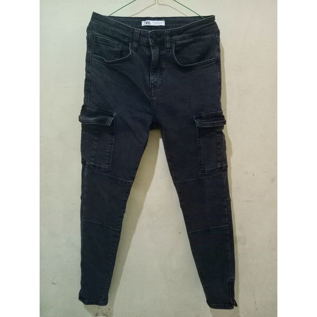 zara man cargo jeans skinny warna black wash