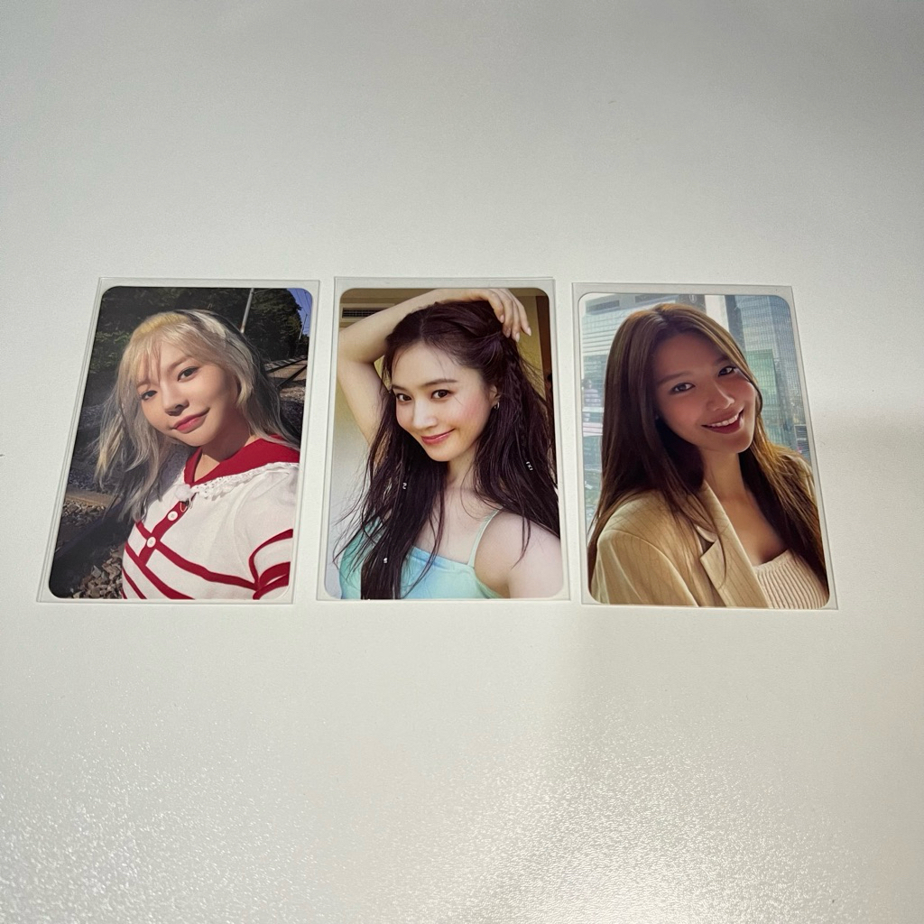 Photocard YURI SUNNY SOOYOUNG SNSD Perfume 15th Anniversary