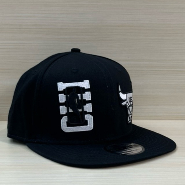 TOPI SNAPBACK HITAM BANTENG BORDIR PUTIH