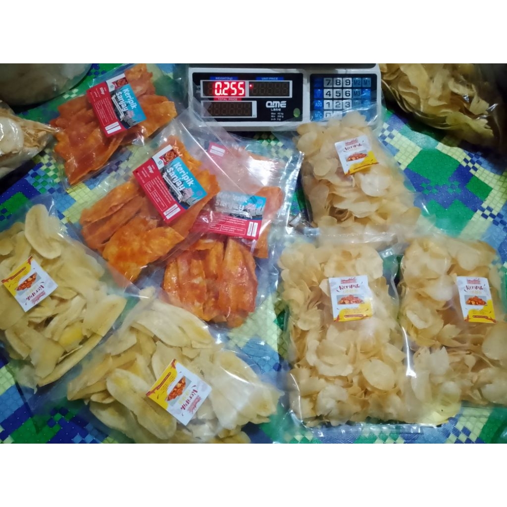 

Keripik Pisang Kepok Pilihan InsyaaAllaah rapuh, renyah, kriuk 80gram