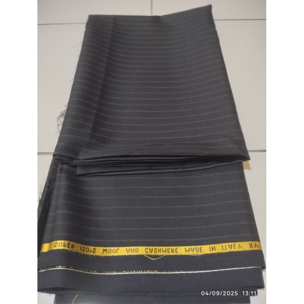 Bahan Kain Celana Wool Biru Navy salur Abu abu