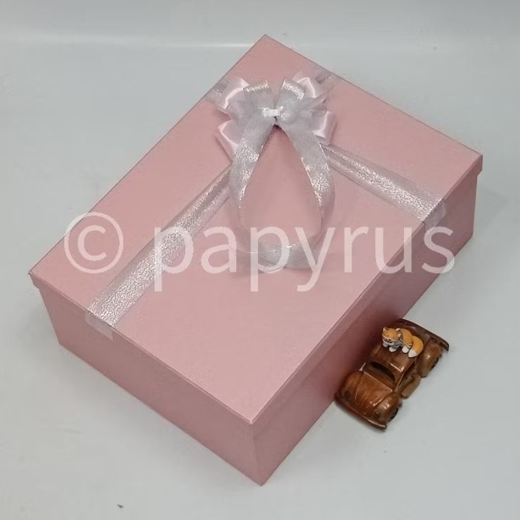 

PAPYRUS 30x40 Tinggi 15cm Kotak Kado Gift Box Hardbox Hampers V1