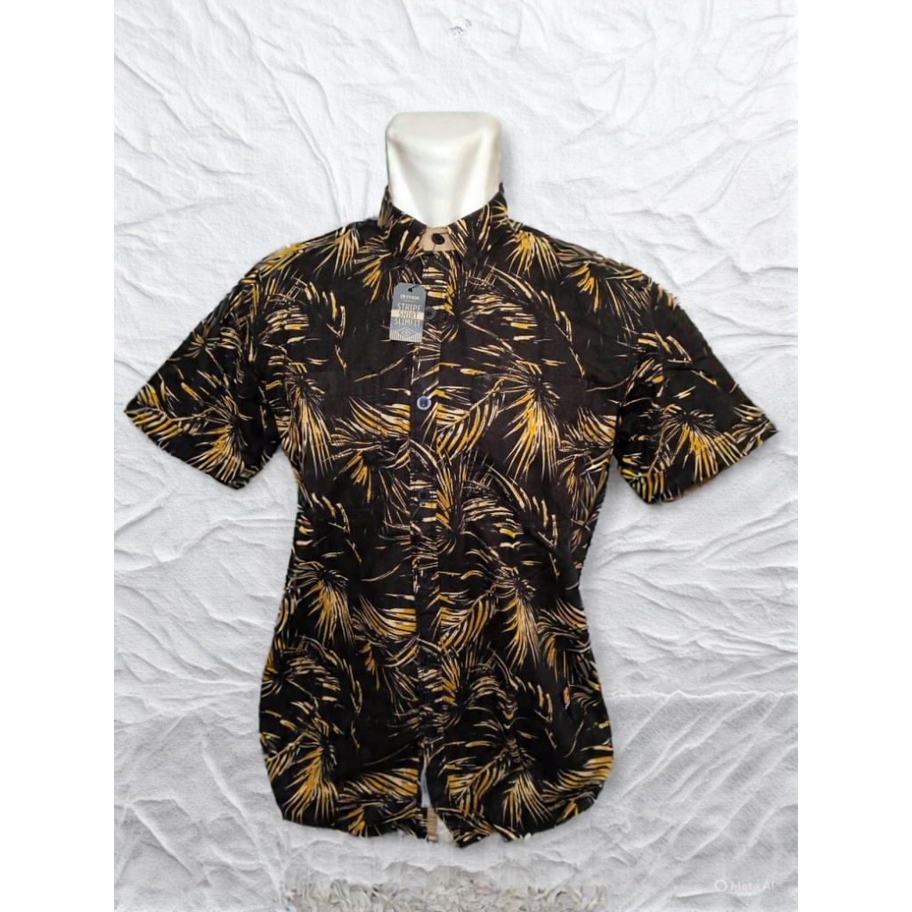 Kemeja Pria EMBA Size M Bahan Premium Original 100%