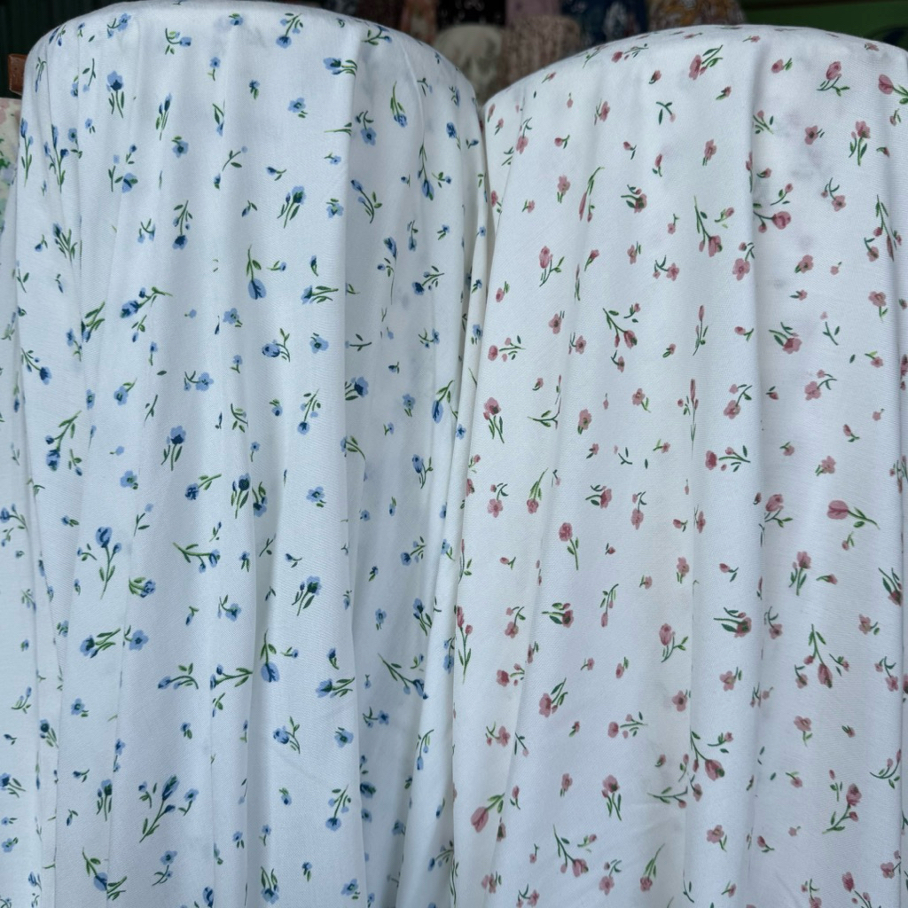 kain katun rayon premium,motif bunga kecil kecil,adem,lembut,nyaman di pakai cocok untuk tunik,gamis