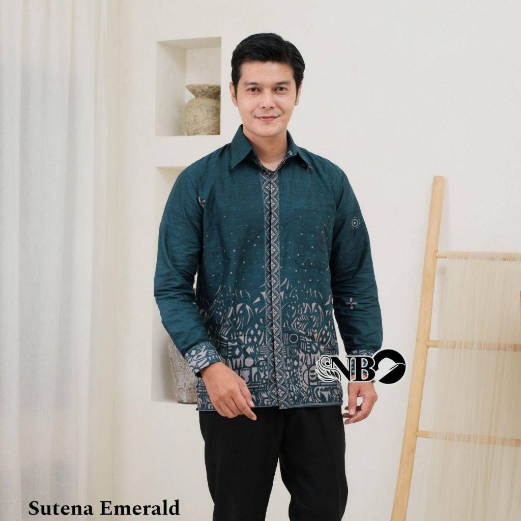 Malayu Hijau Emerald Kemeja Batik Pria Lengan Panjang Warna Hijau Emerald Motif Batik untuk Kantor d