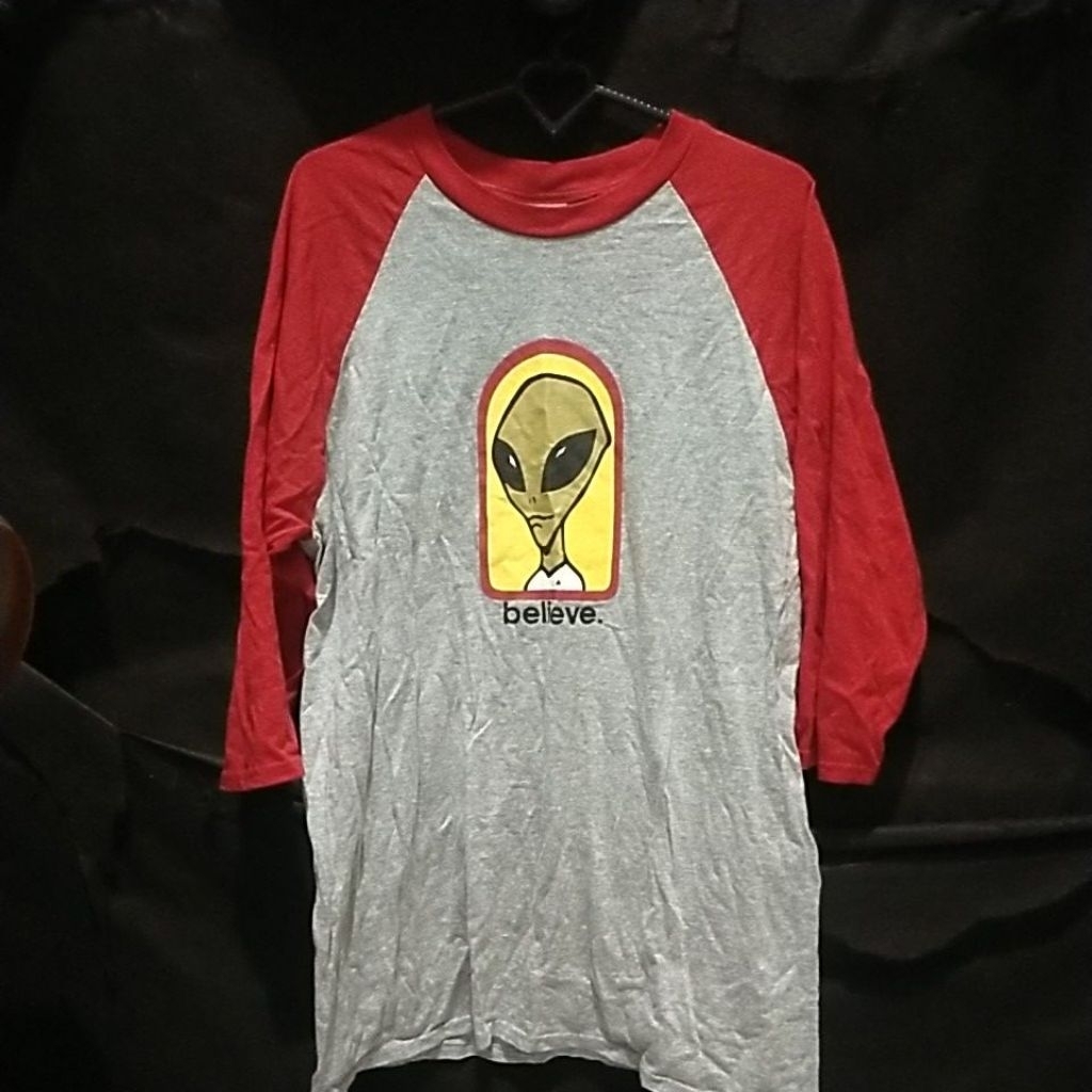 Tshirt Alienworkshop M Raglan Bootleg  Preloved