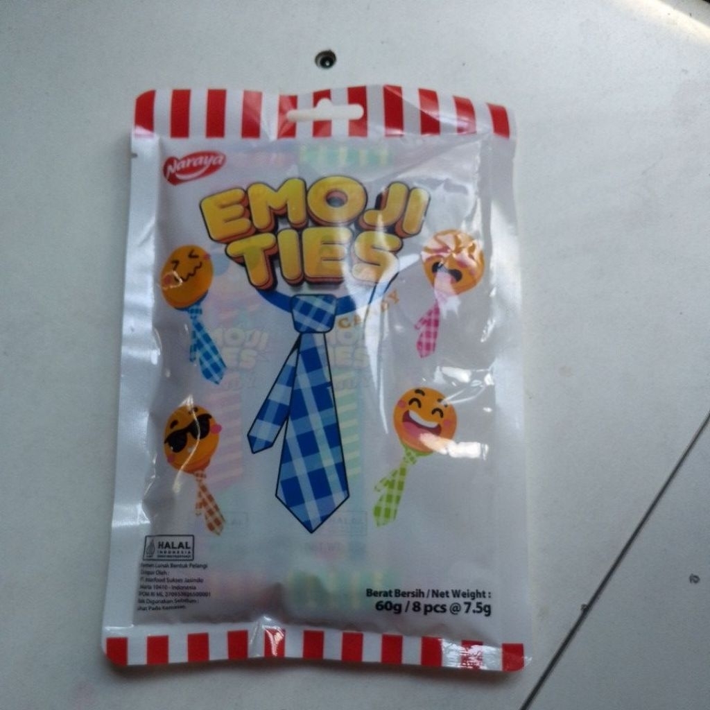 

emoji Ties Gummy candy