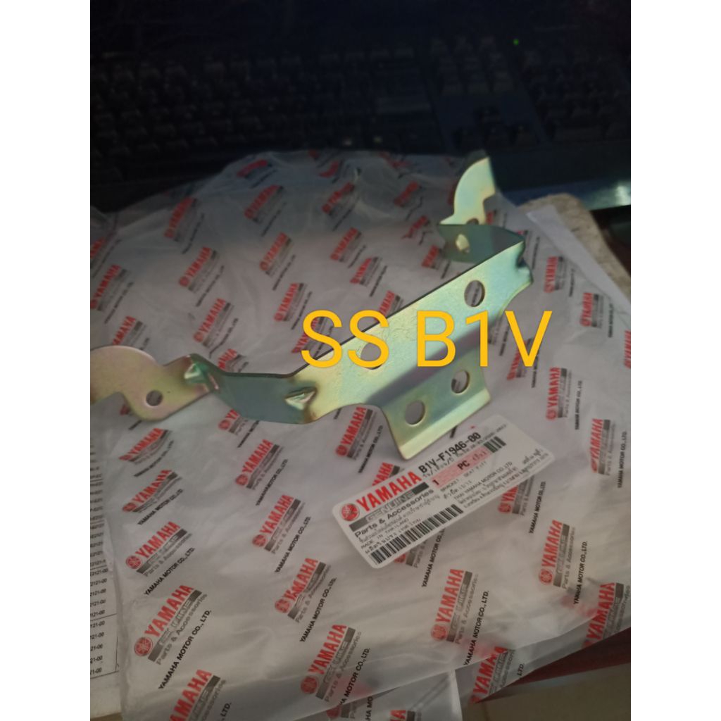 bracket seat fitting front besi breket kedudukan jok sadel tempat duduk depan xsr 155 origional b1v 