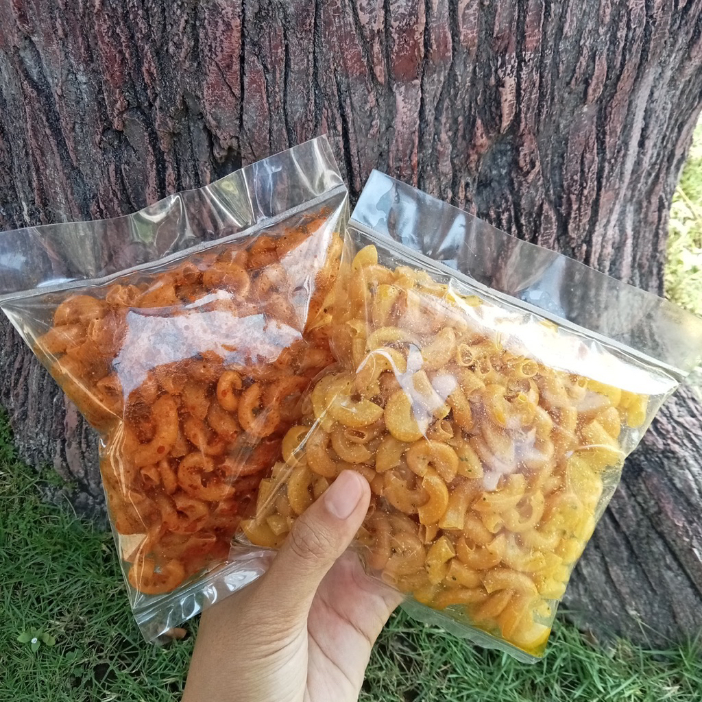

Makaroni Cikruh 90 Gram Enak Gurih Renyah Tidak Alot Full Bumbu Daun Jeruk