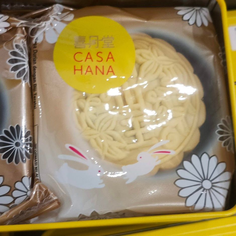 

CASAHANA Mooncake Love Moon for 2 Black Musang Durian Musangking