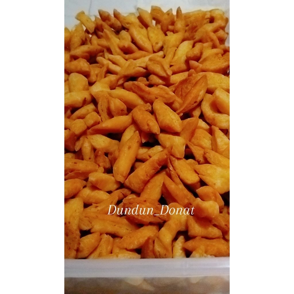 

Kue Bawang Gunting InsyaAllah Enak Dan Renyah