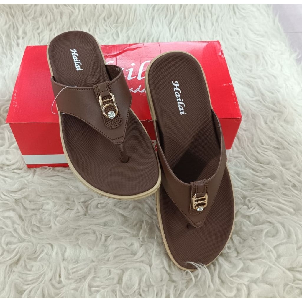 sandal hailai jepit