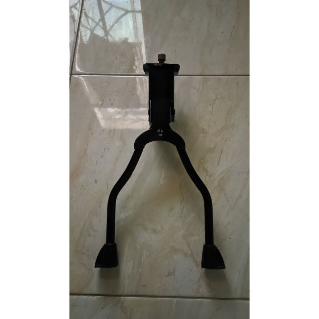 standar tengah sepeda