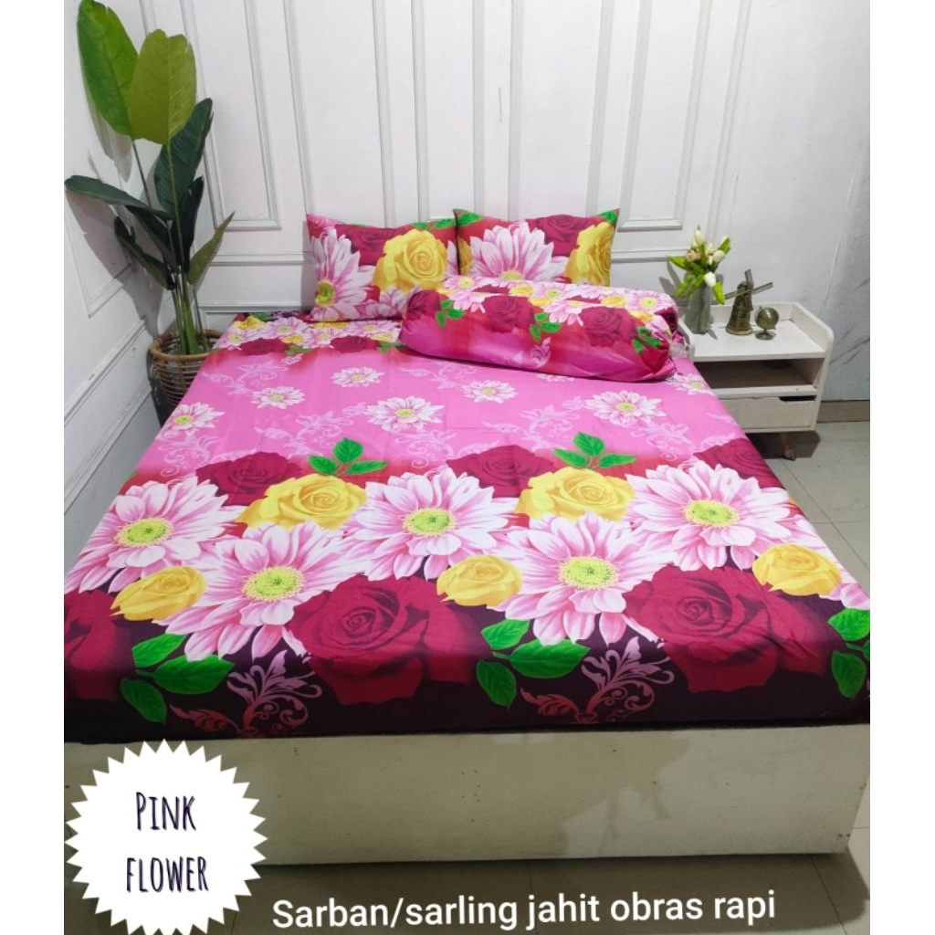 sprei motif bunga pink