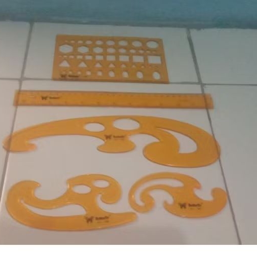 

obral preloved penggaris desain / menggambar butterfly