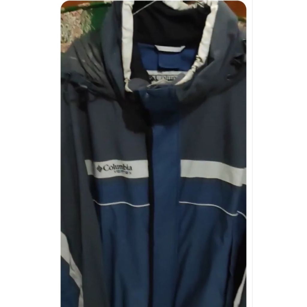 jaket biru putih kolombiya