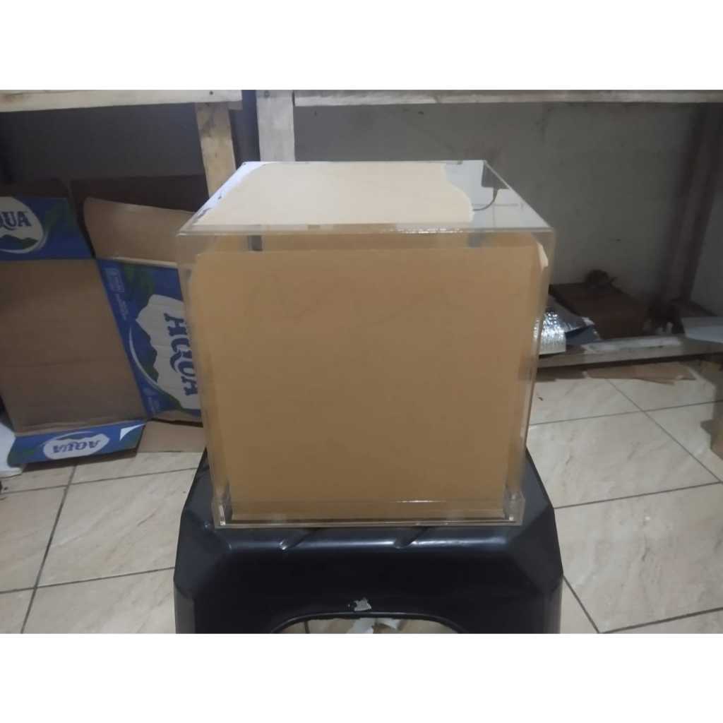 

Kotak Seserahan Full Akrilik PxLxT PxLxT 27,8x17,8x20cm