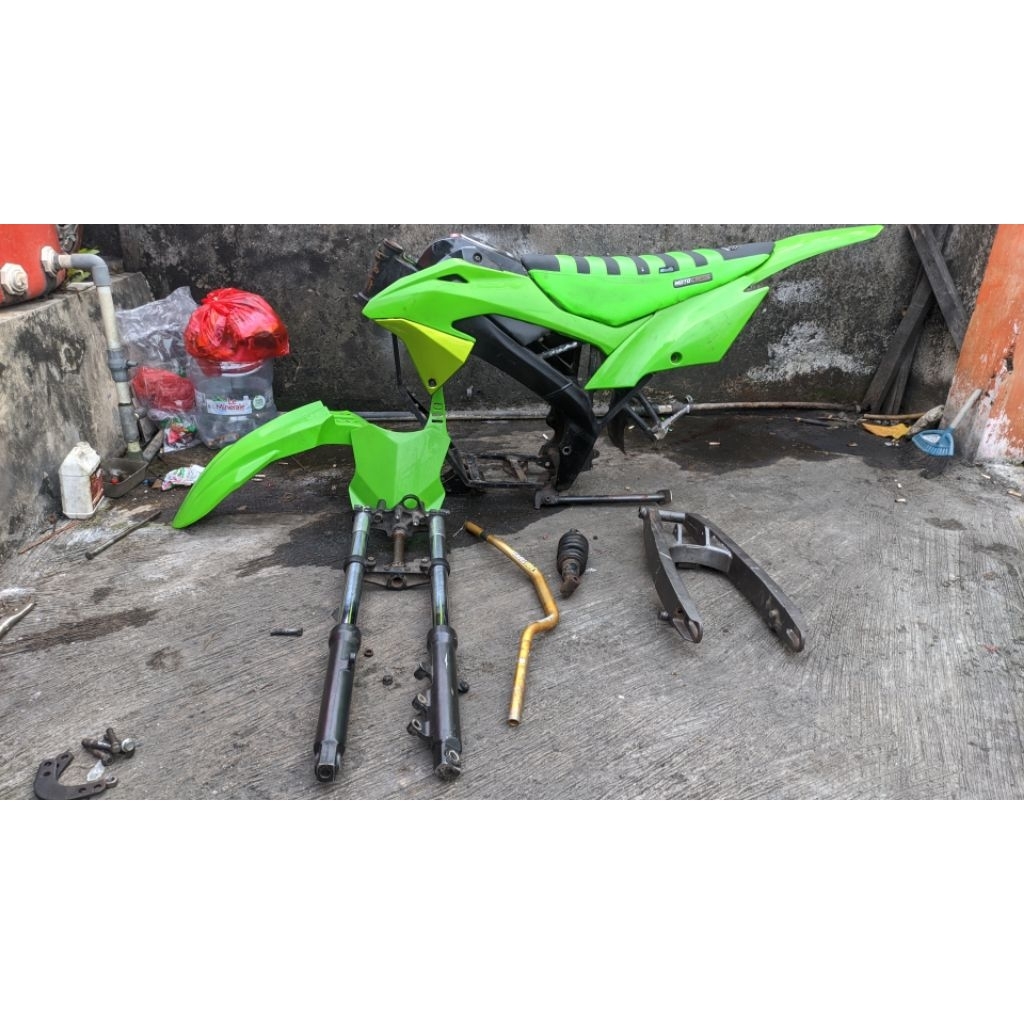 body set Vixion trail