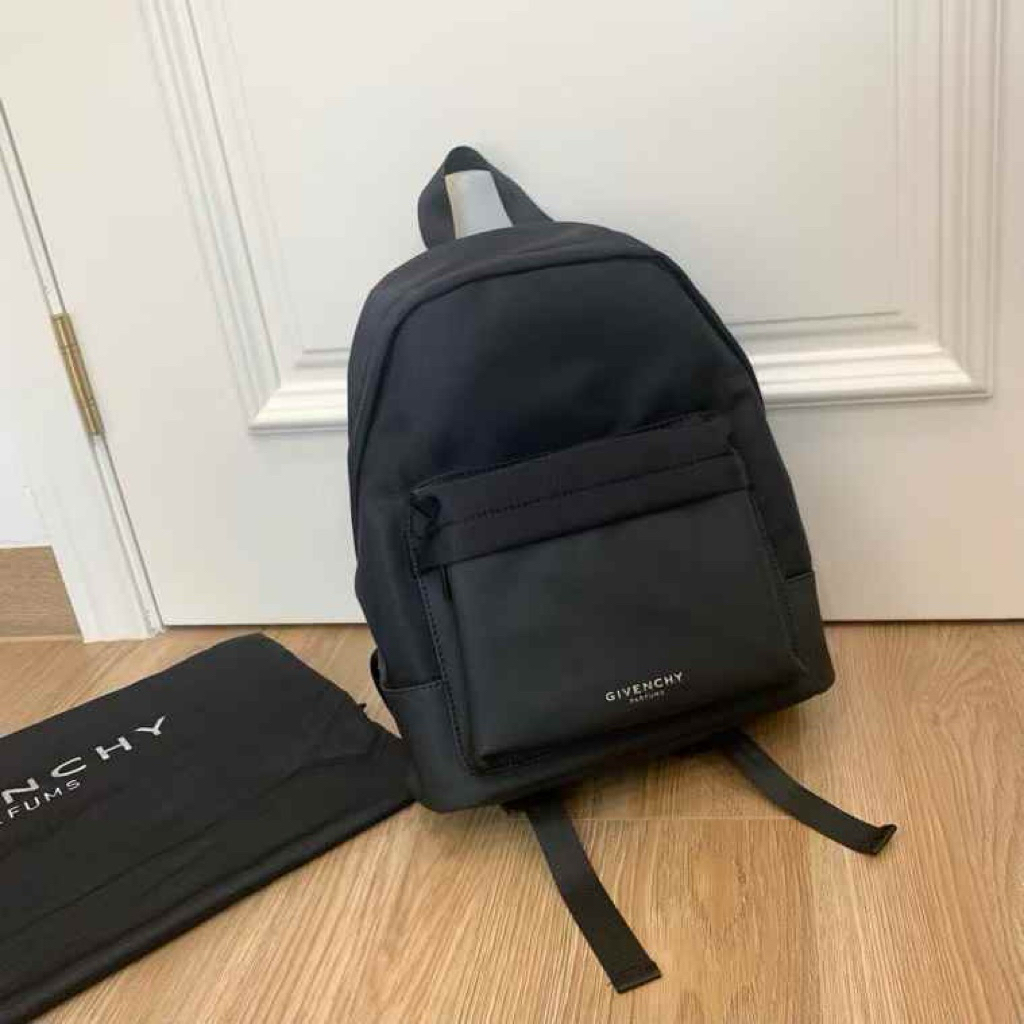 VIP Gift Backpack Givennn