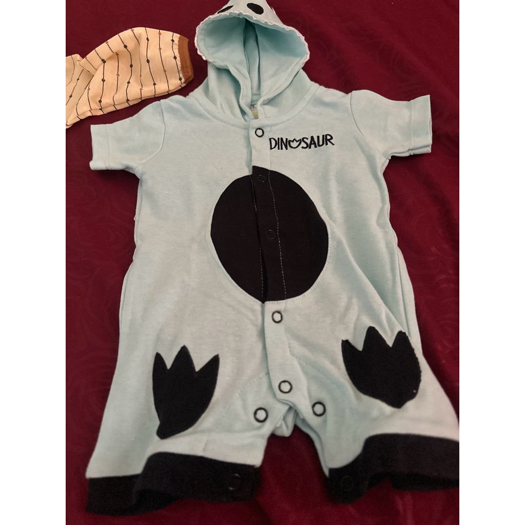 PRELOVED ONESIE DINOSAURUS BABY