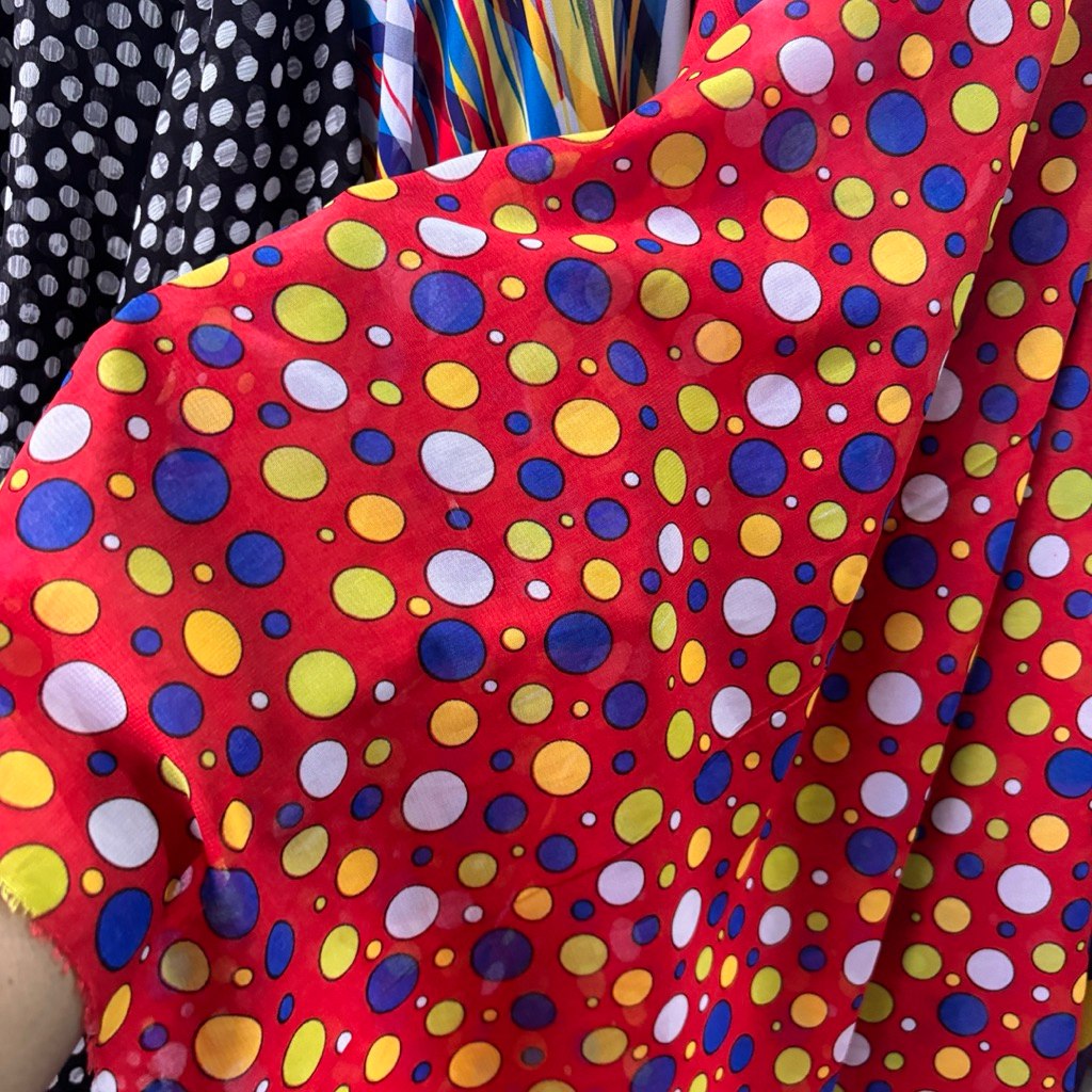 Kain Ceruty Motif Polkadot Warna Warni – Kain Baju Jahit Murah Meteran tre