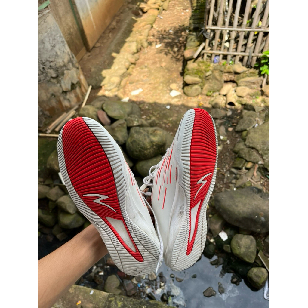 Sepatu futsal ls reborn emperor
