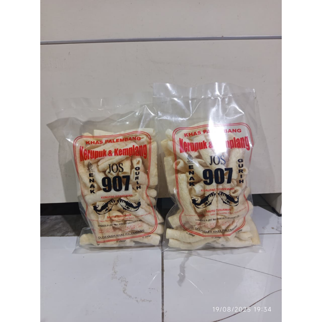 

Paket 2 bungkus Kerupuk BUNCIS dan 2 bungkus Kerupuk USUS Super ikan tenggiri khas PALEMBANG (250 gram)