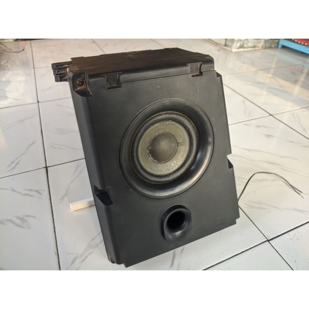 Speaker Subwofer Polytron 4 Inch + box