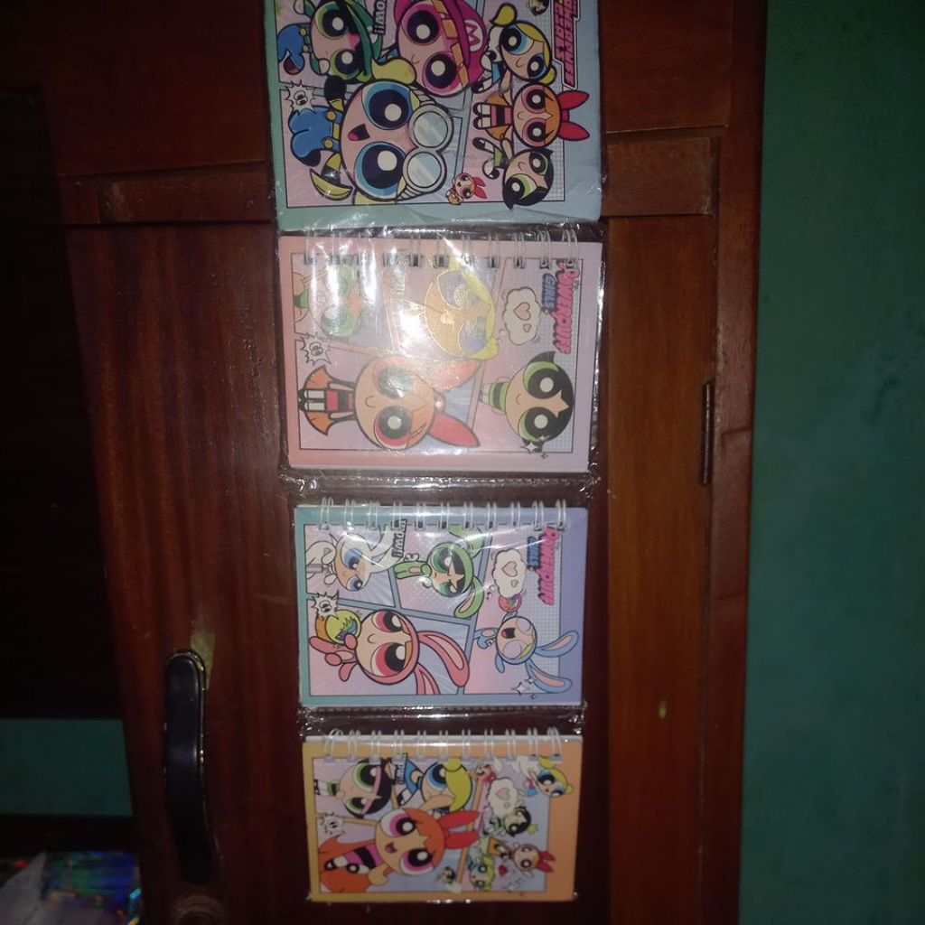 

NOTE BOOK ISI 40 LEMBAR(HARGA UNTUK 4 PCS NOTE BOOK)