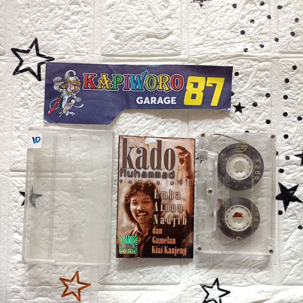 KASET PITA,,KADO MUHAMMAD EMHA AINUN NADJIB DAN GAMELAN KIAI KANJENG