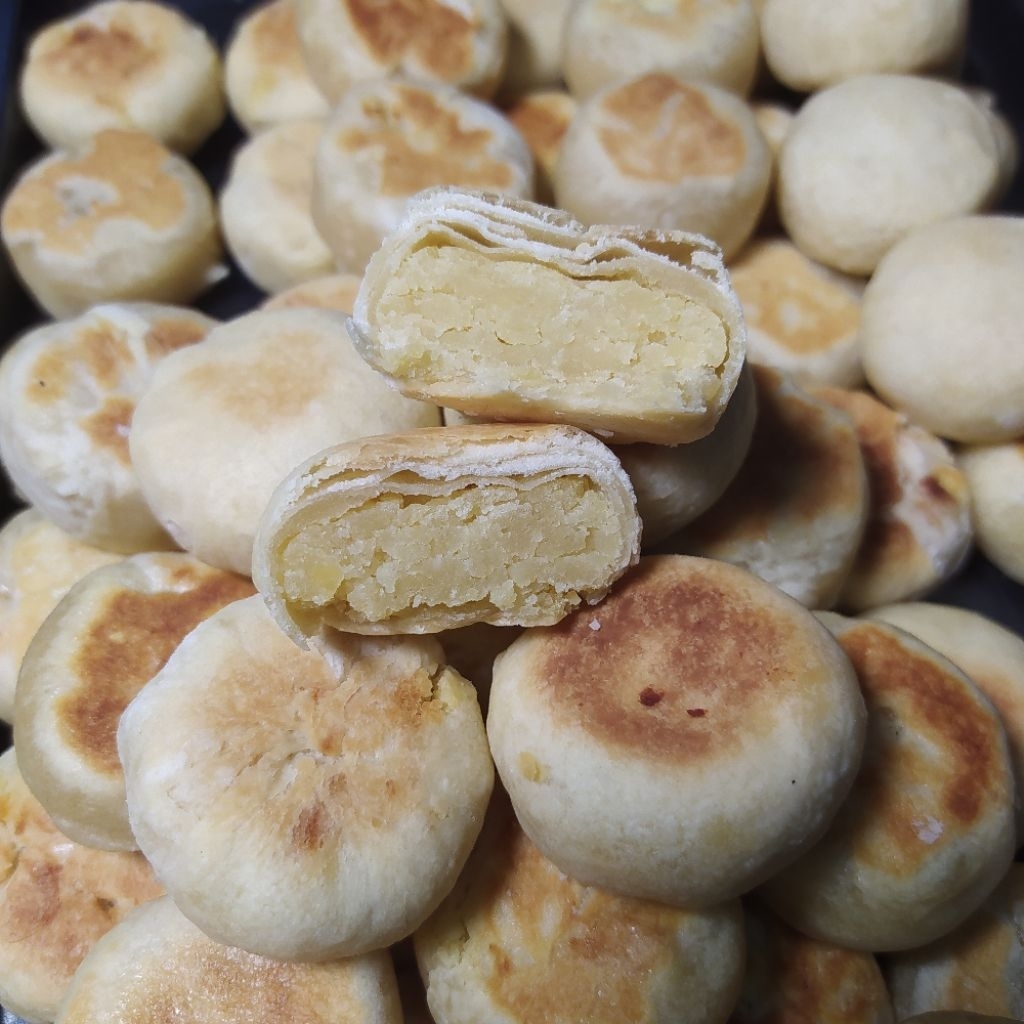 Kizziu Bakpia Basah | Pia Basah | Bakpia Pathok Kacang Hijau isi 8 10 12