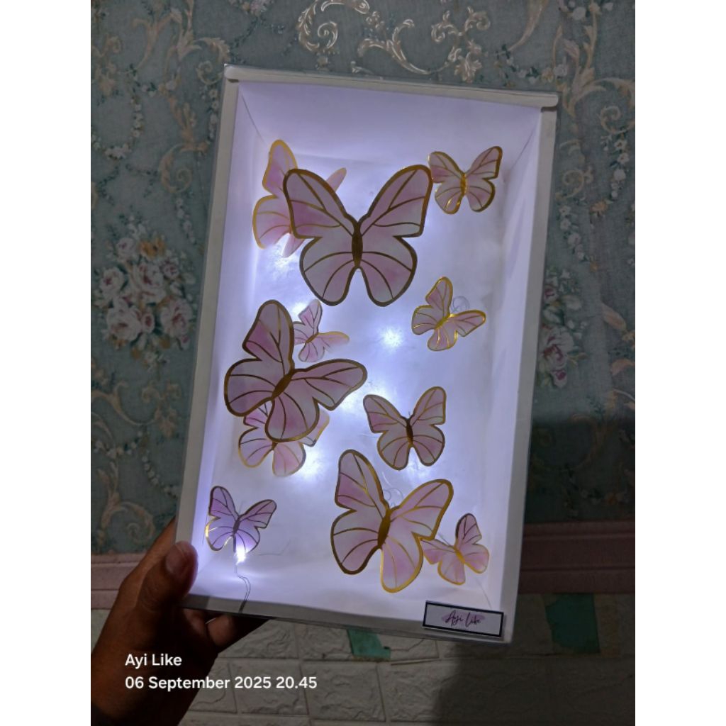

ayilike fairy butterfly foto box led termurah karawang/ kotak kupu kupu kado lucu ulang tahun hari ibu guru free tulisan ucapan