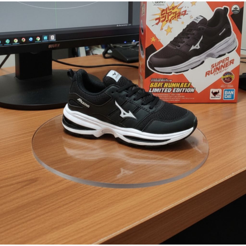 Sepatu Running Pria Wanita Mizu, sneakers Olahraga Lari Joging Buat Gaya Skena Outpit Hitam Putih