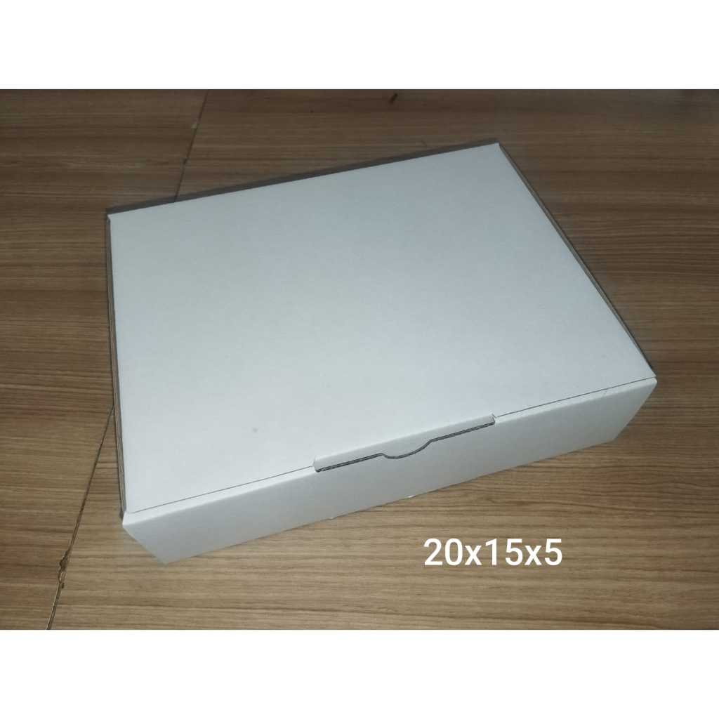 

kardus WHITE KRAFT 20x15x5 cm --Diecut dan easy usage—