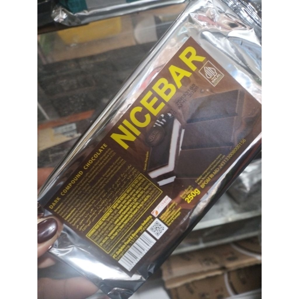 

Coklat Batang Nicebar Coklat Dark Compound 250gr
