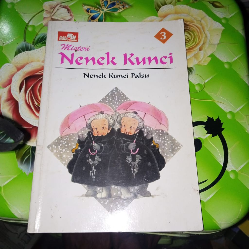 Misteri Nenek Kunci Palsu