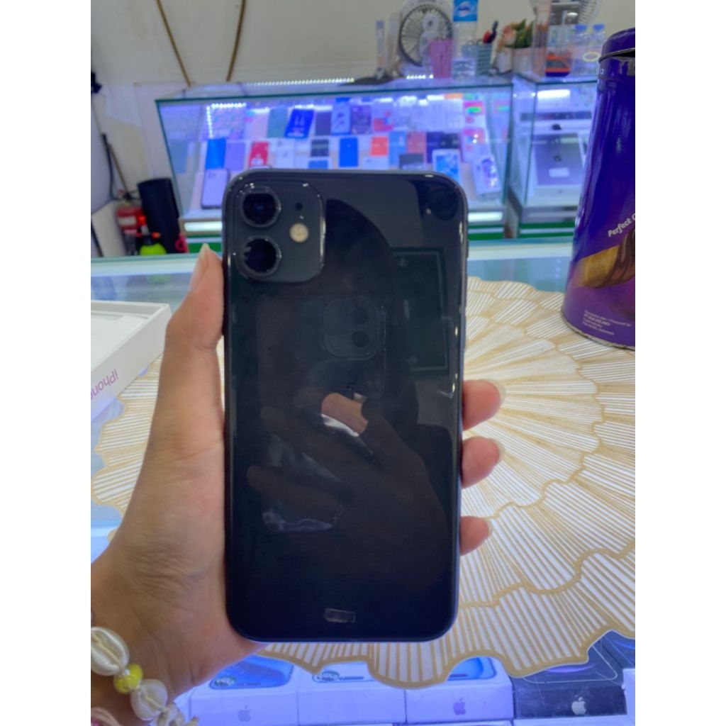 IPHONE 11 128GB SECOND IBOX LENGKAP NO MINUS