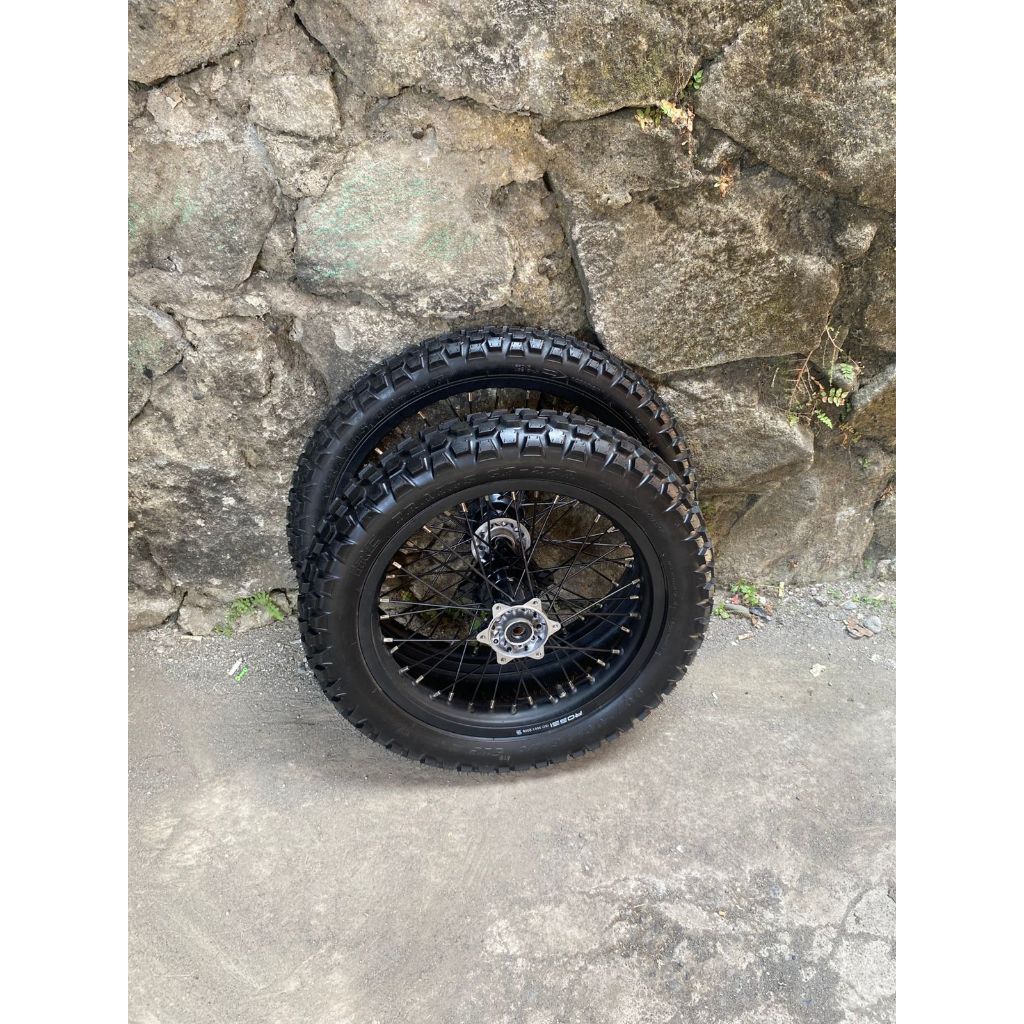 Paket Wheelset Offroad KLX S Ring 16/19 Ban IRC Warna Hitam