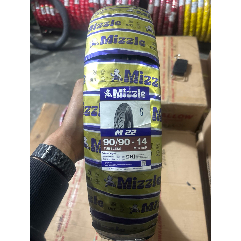 MIZZLE M22 90/90 RING 14 TUBELESS