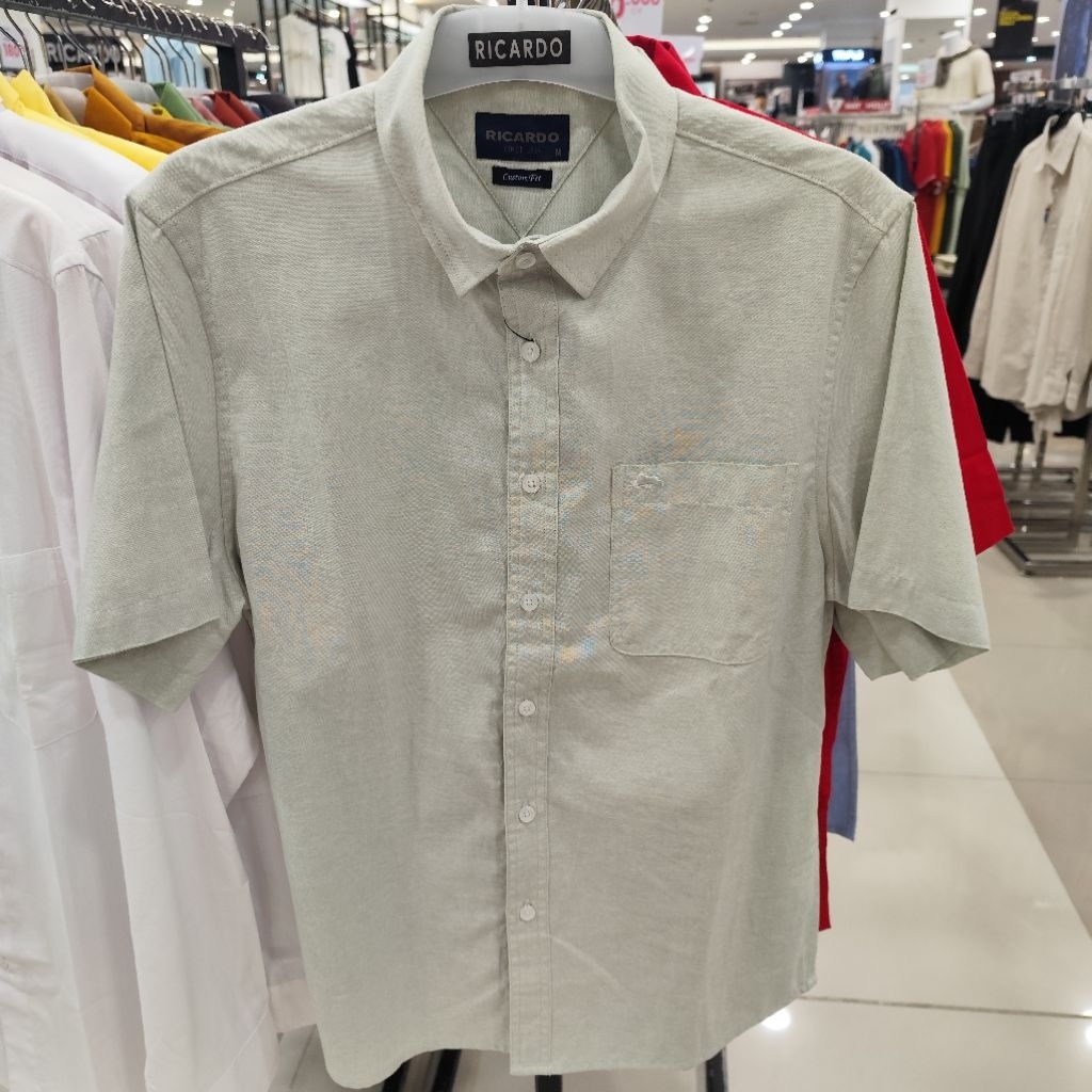 Kemeja Pria Ricardo Lengan Pendek – Casual & Semi Formal