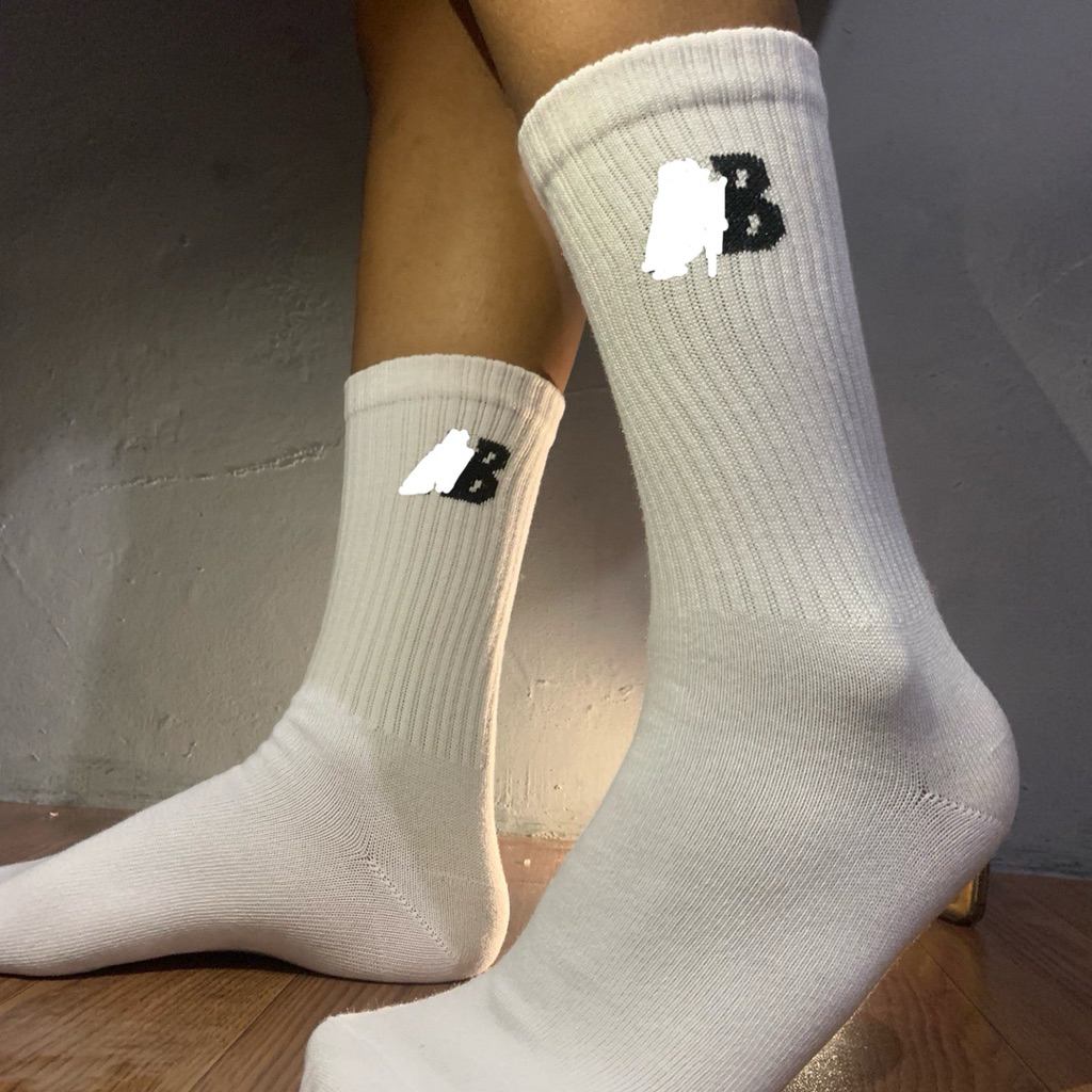 Kaos kaki new balance premium