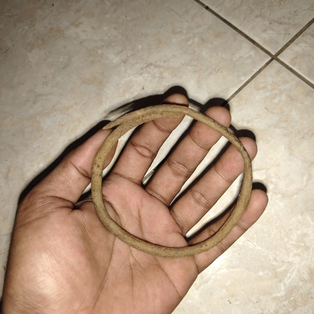 barang kuno gelang antik warisan peninggalan mbah